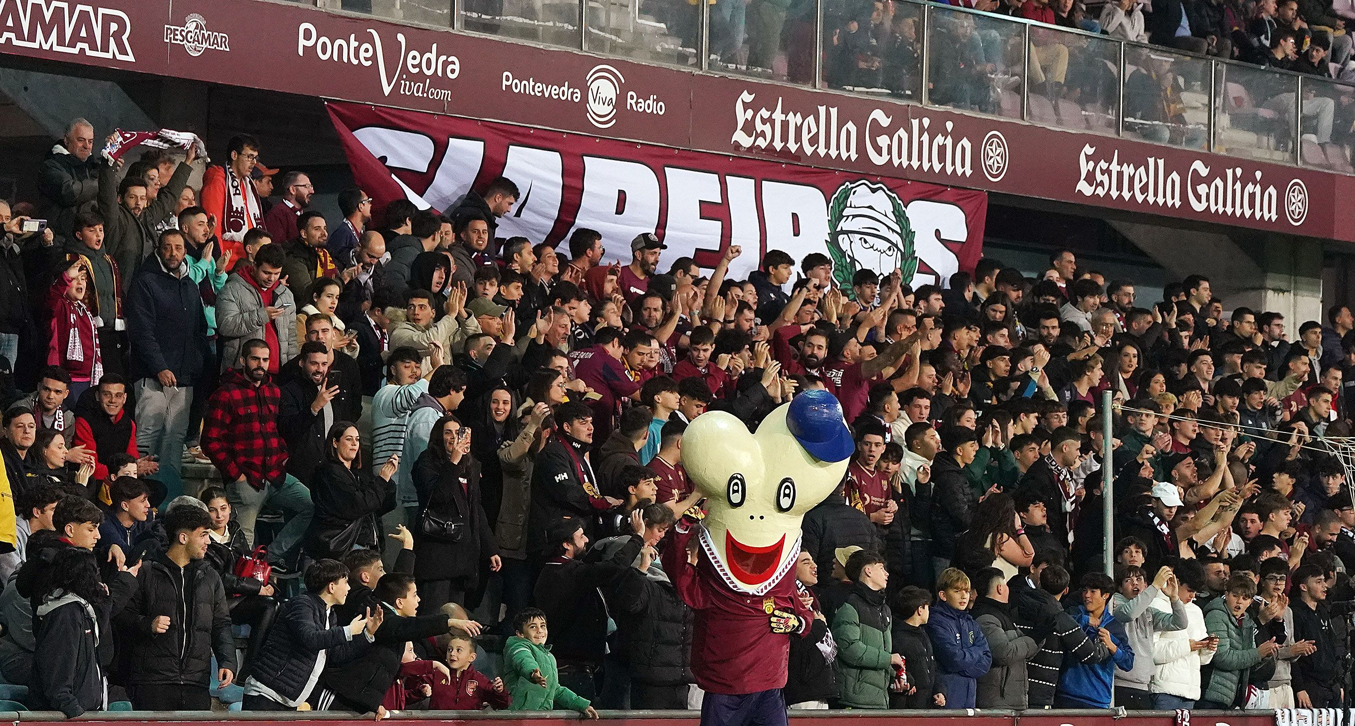 Partido de Copa entre Pontevedra e Villarreal en Pasarón