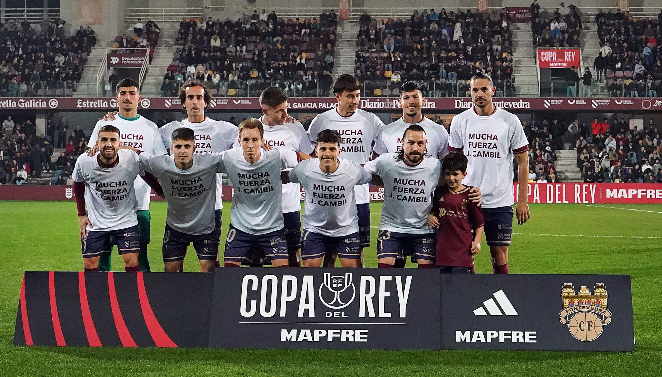 Partido de Copa entre Pontevedra e Villarreal en Pasarón