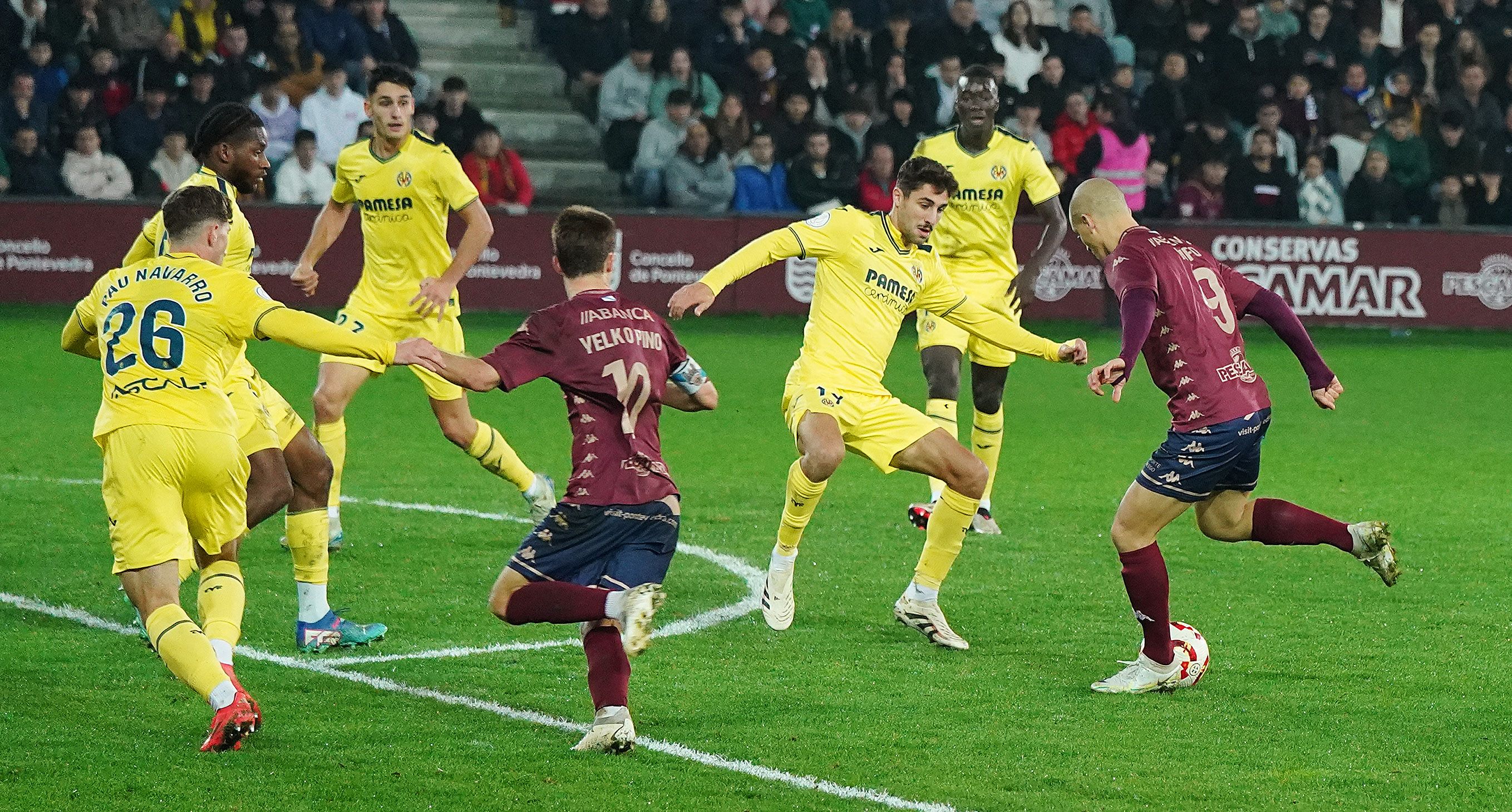 Partido de Copa entre Pontevedra e Villarreal en Pasarón