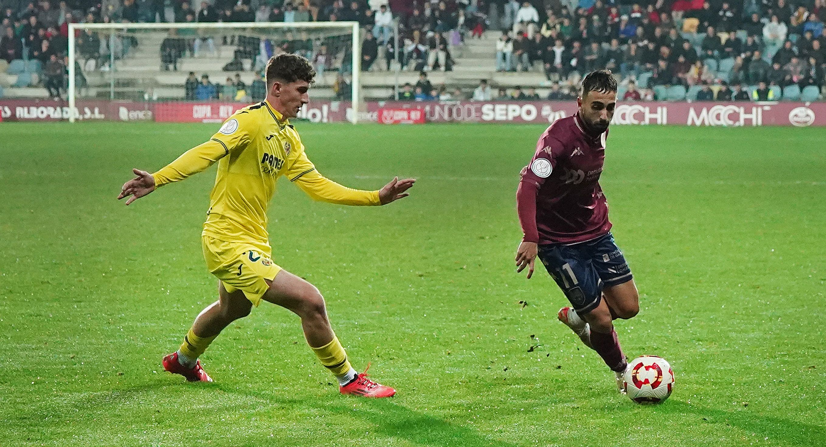 Partido de Copa entre Pontevedra e Villarreal en Pasarón