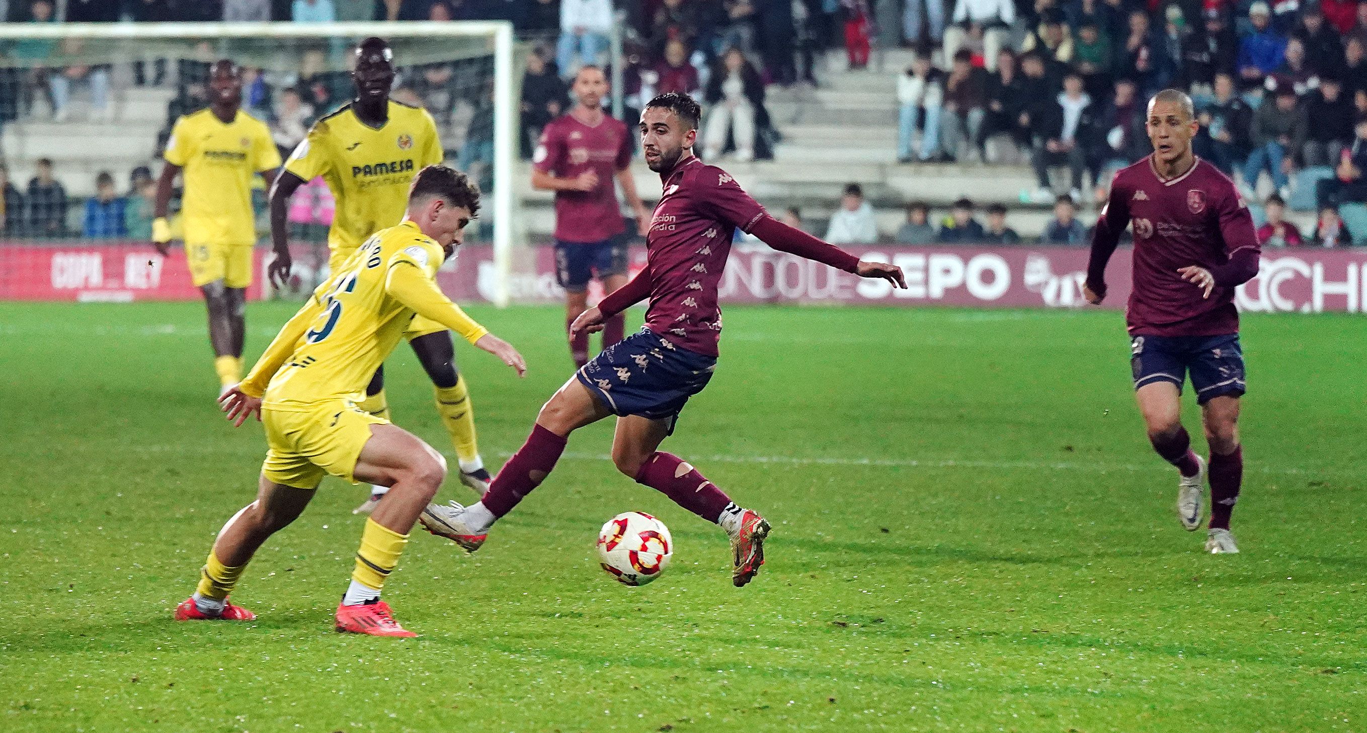 Partido de Copa entre Pontevedra e Villarreal en Pasarón