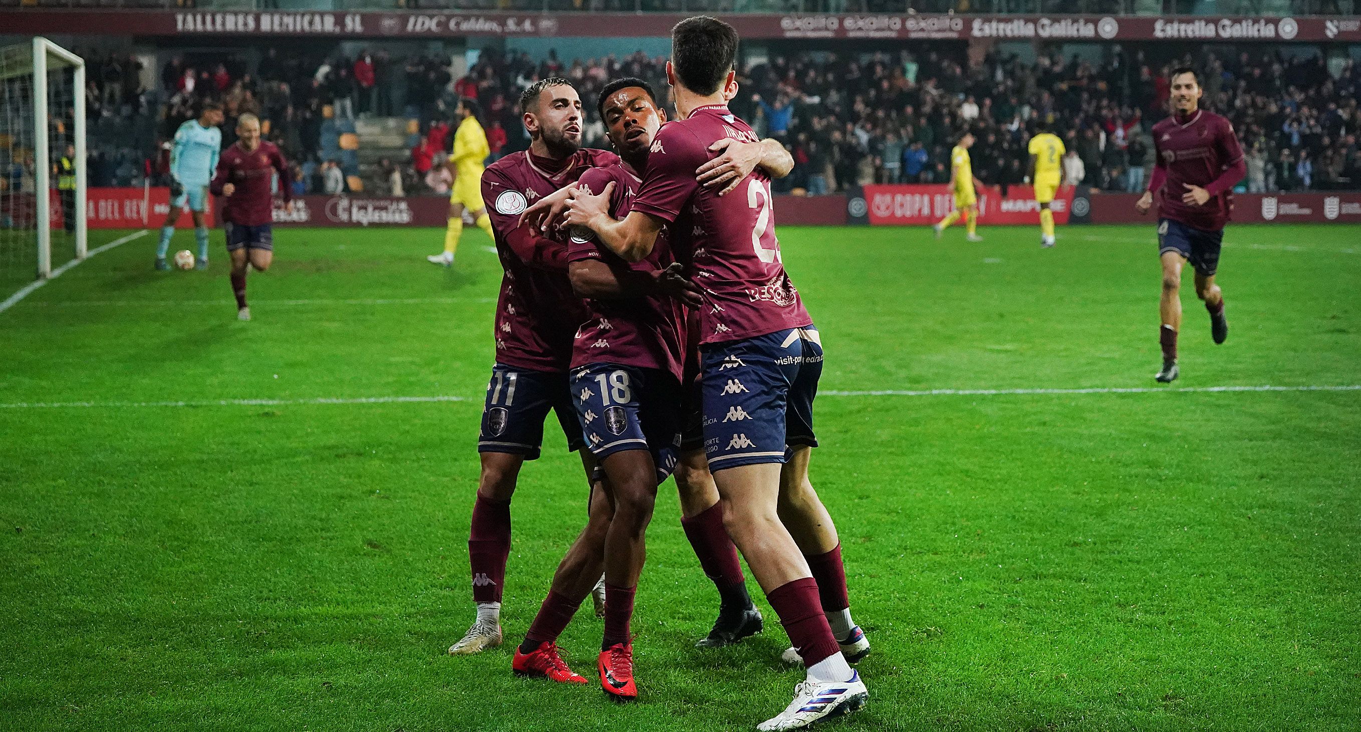 Partido de Copa entre Pontevedra e Villarreal en Pasarón