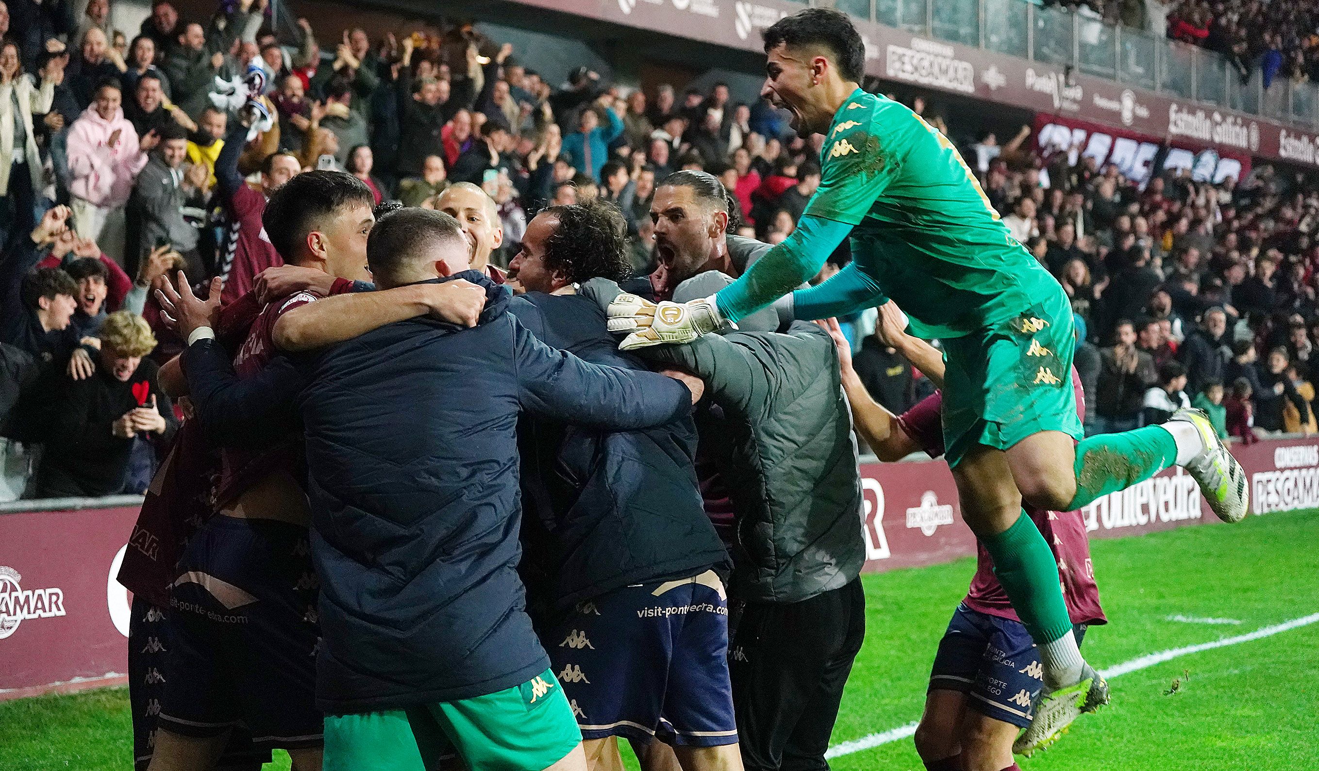 Partido de Copa entre Pontevedra e Villarreal en Pasarón