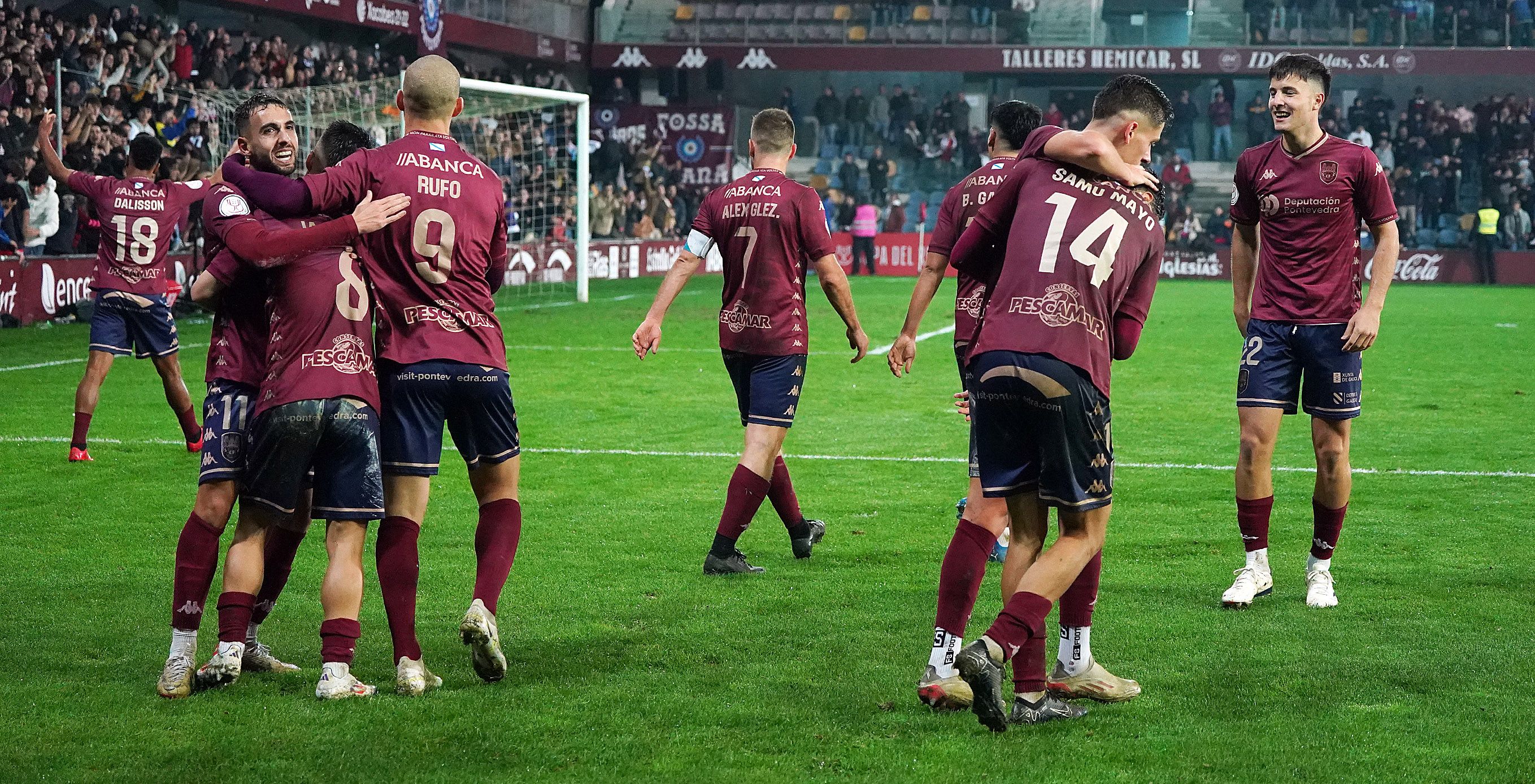 Partido de Copa entre Pontevedra e Villarreal en Pasarón