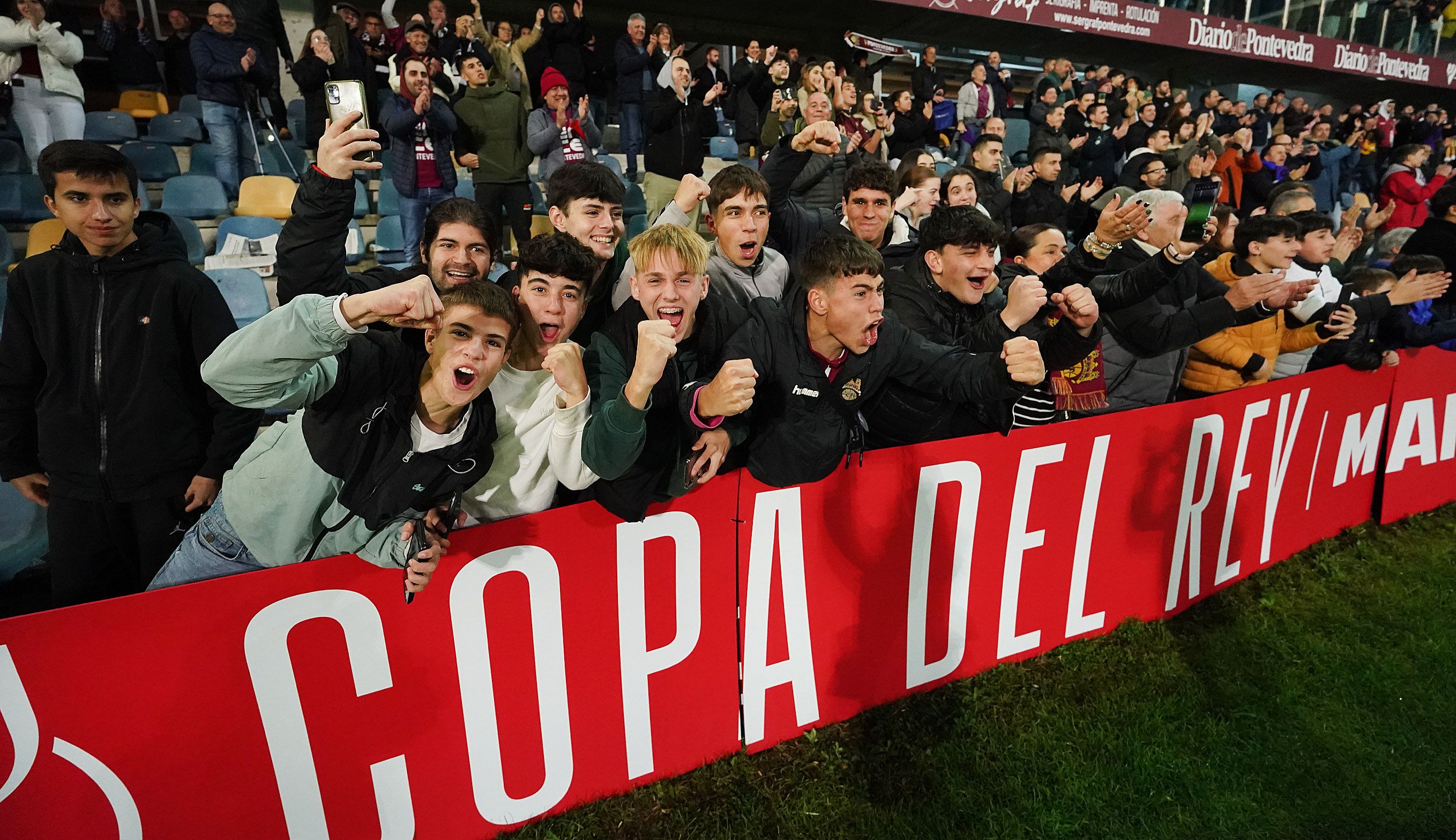 Partido de Copa entre Pontevedra e Villarreal en Pasarón