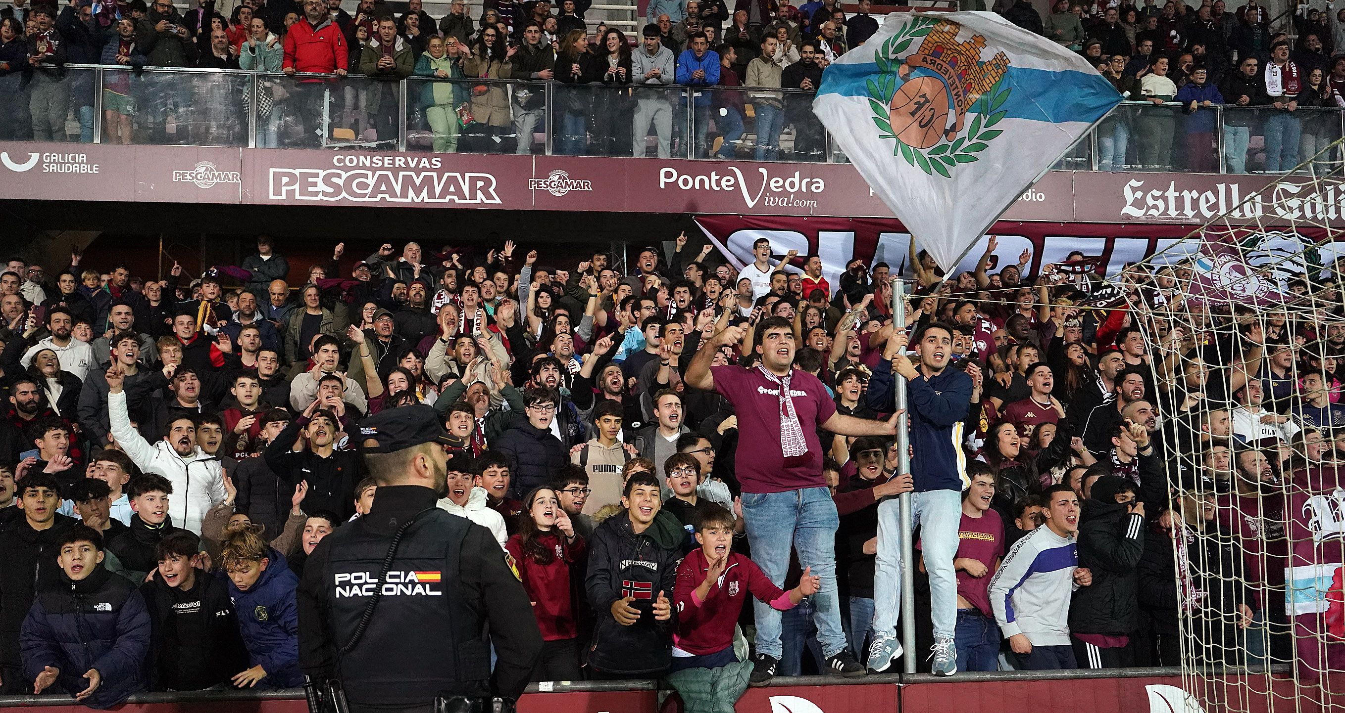 Partido de Copa entre Pontevedra e Villarreal en Pasarón