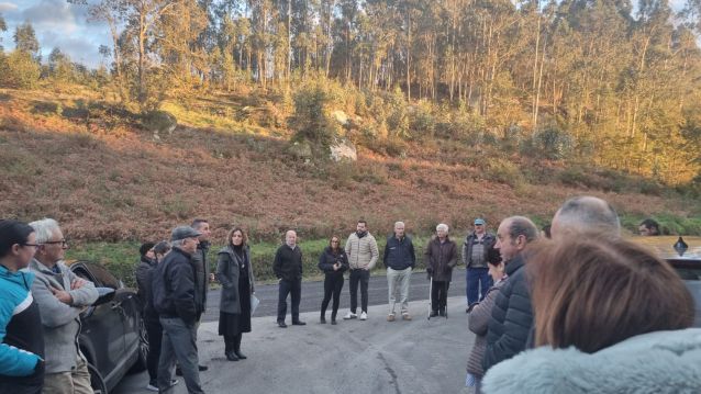 Reunión na estrada Mané-Rebón-Moraña