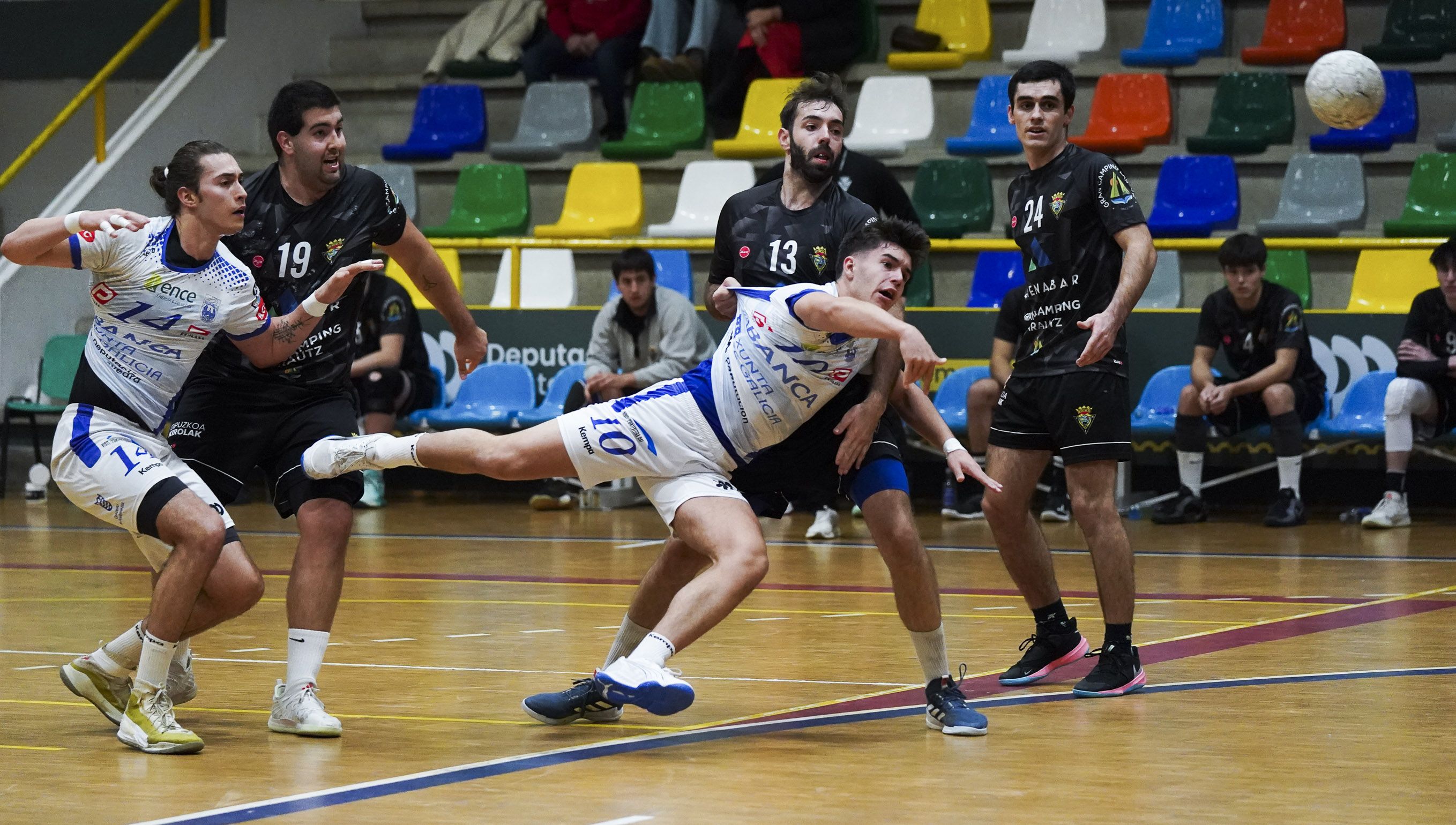 Partido entre Cisne y Zarautz en el Príncipe Felipe