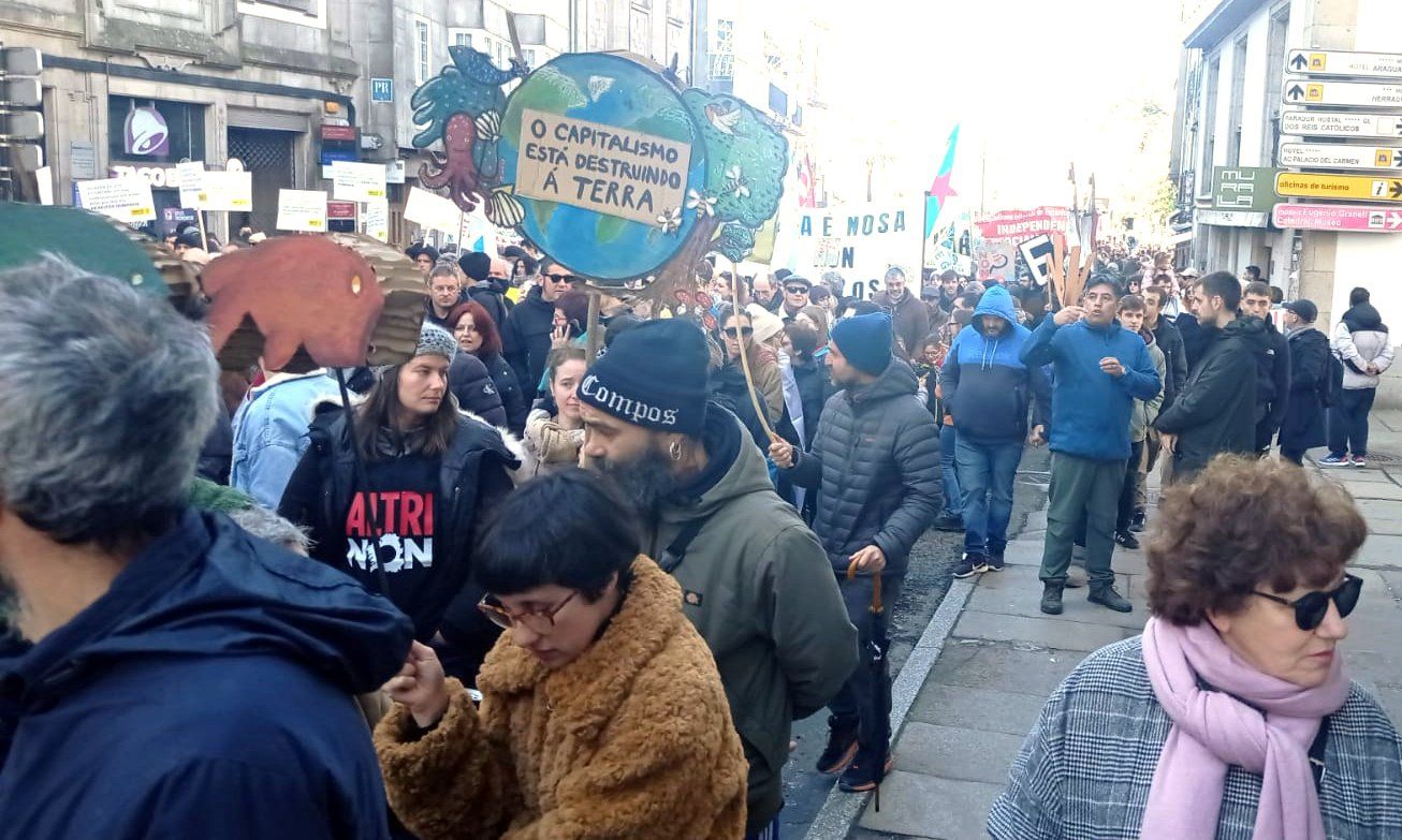 Marcha contra o proxecto de Altri en Palas de Rei