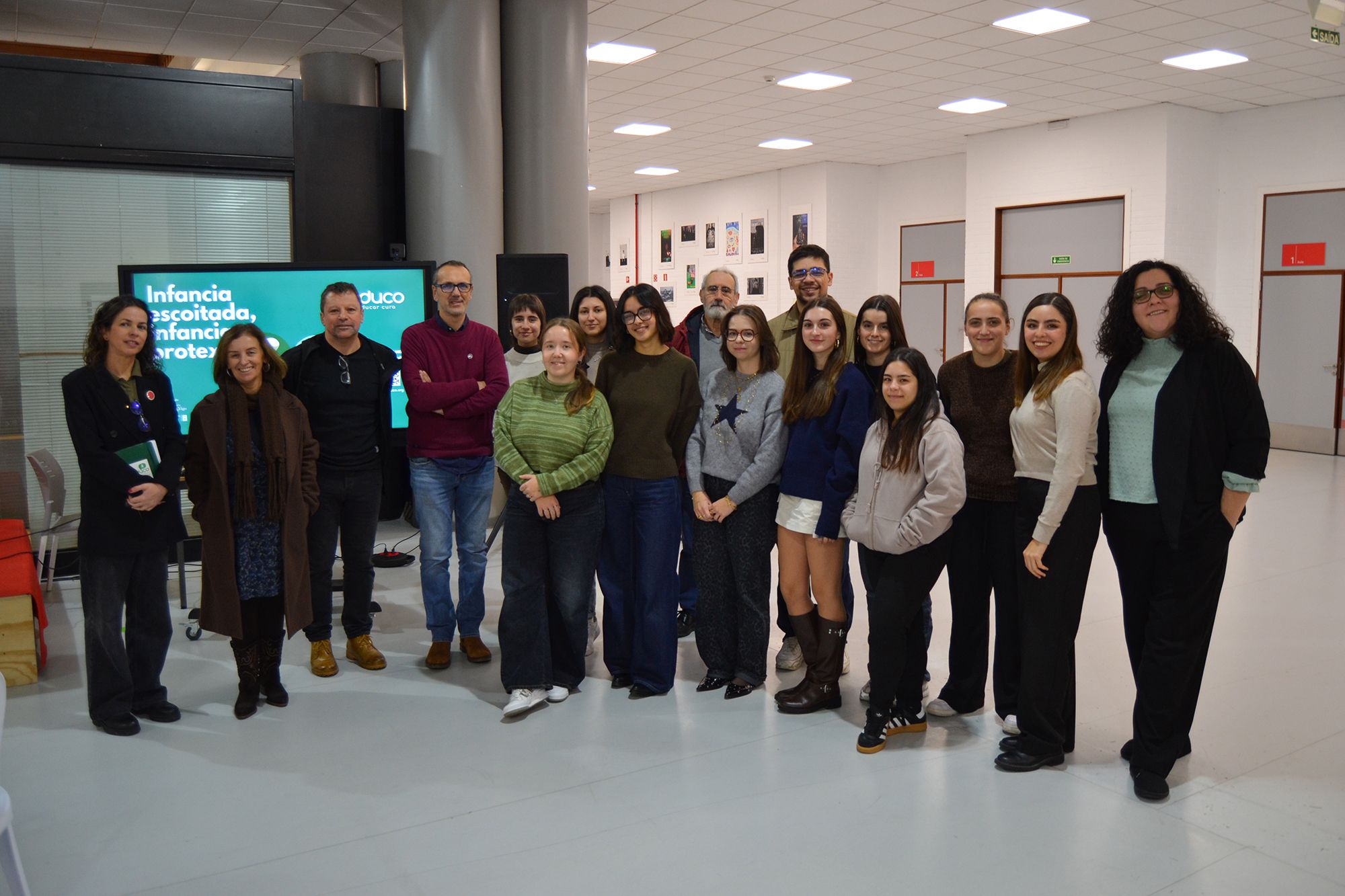 Alumnado e profesorado participante neste proxecto