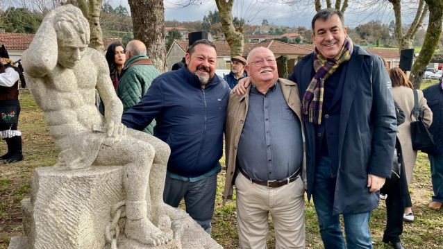 Inauguración en Aguasantas del monumento en homenaje a los canteros