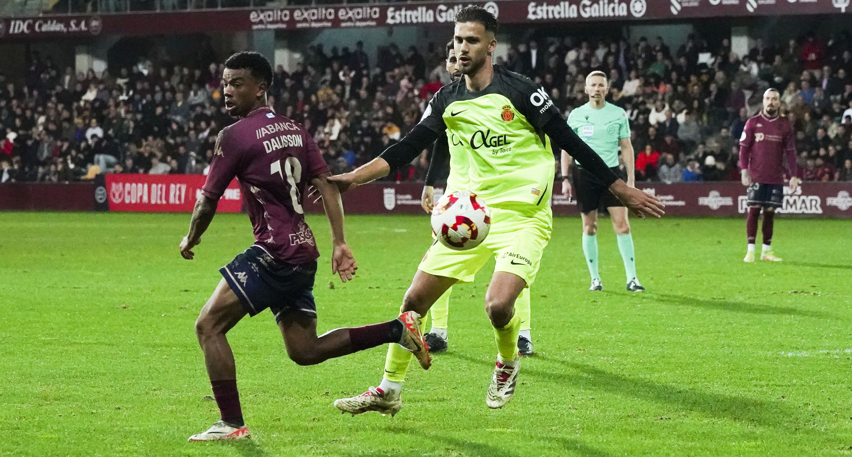 Partido de Copa do Rei entre Pontevedra e Mallorca en Pasarón