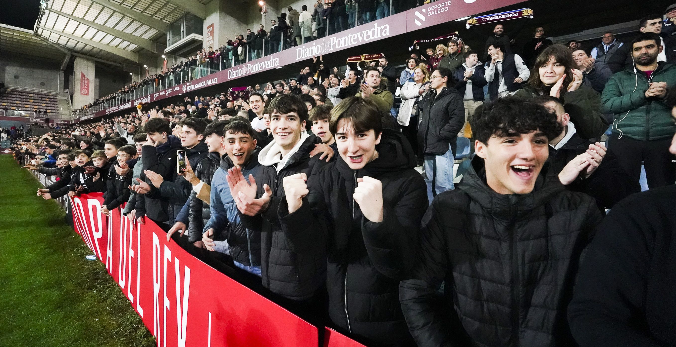 Partido de Copa do Rei entre Pontevedra e Mallorca en Pasarón