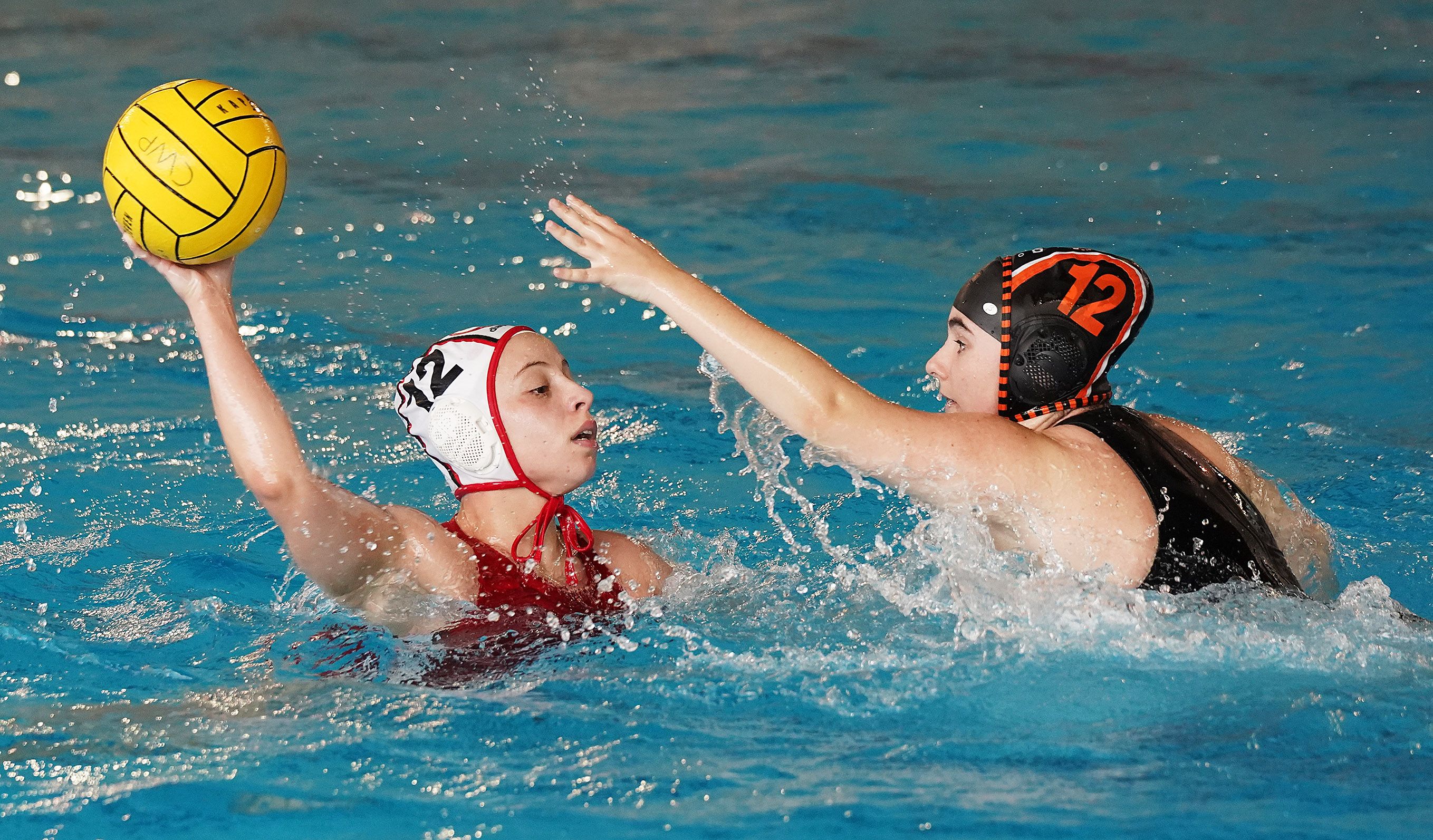 Partido entre o Waterpolo Pontevedra e o CW Turia en Rías do Sur