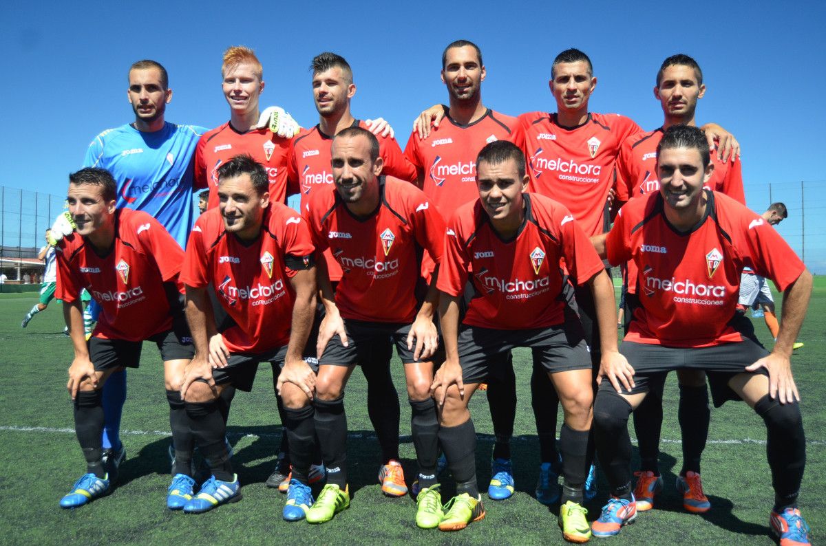 Equipo inicial del Mensajero en un partido de la presente temporada