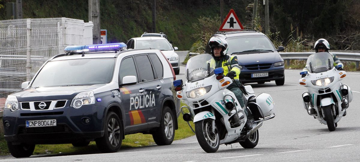 Patrullas de la Policía Nacional y la Guardia Civil en una investigación conjunta