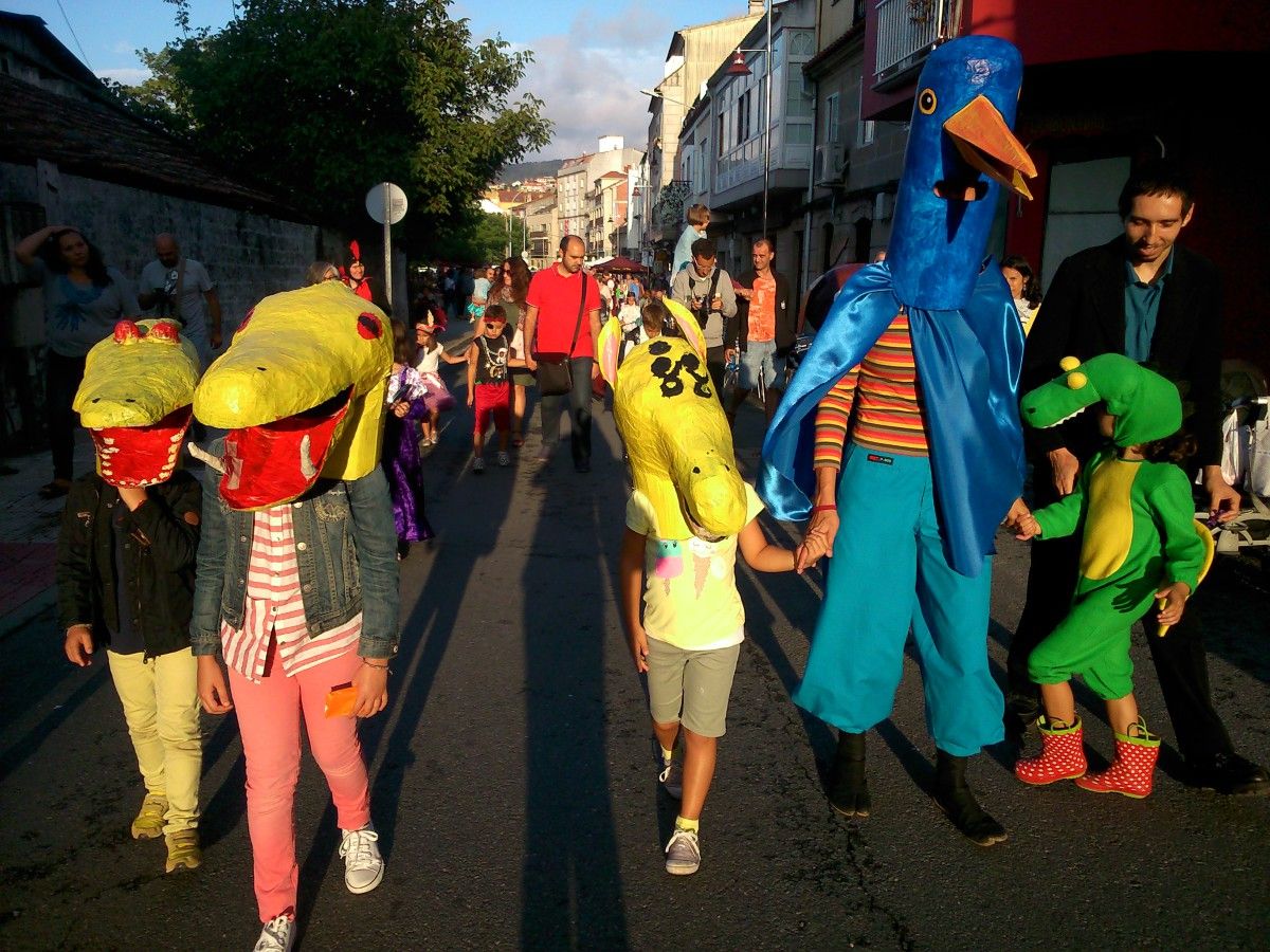 Desfile do Entroido de Verán de Bueu