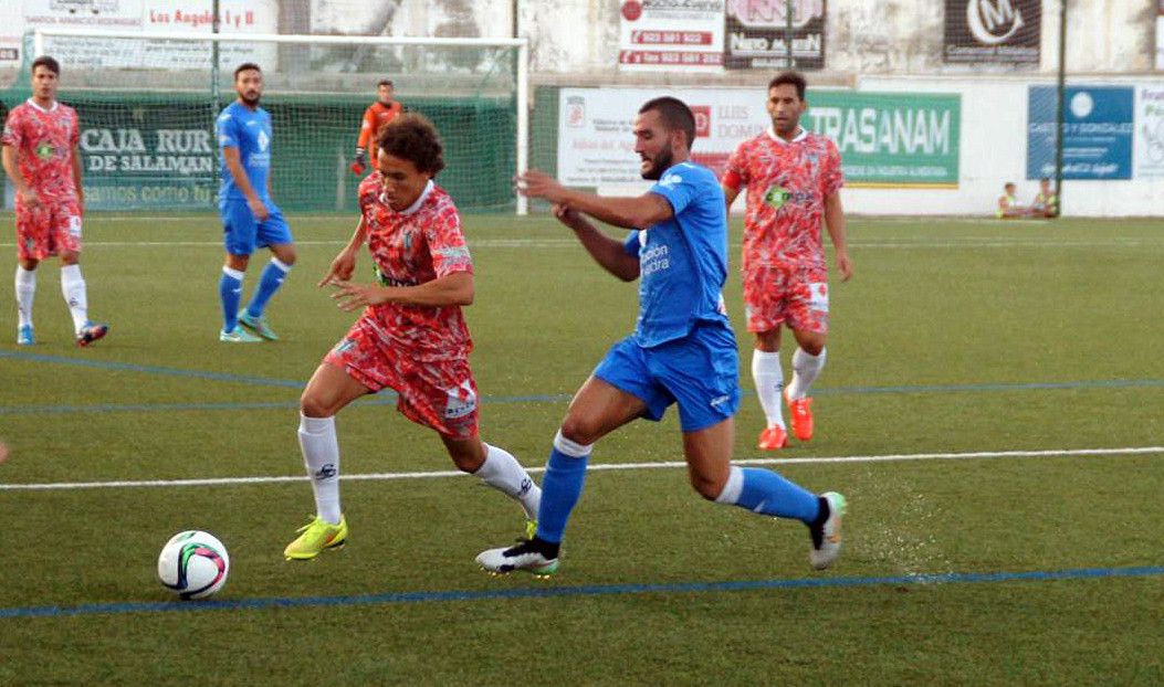 Partido de Copa del Rey entre Guijuelo y Pontevedra