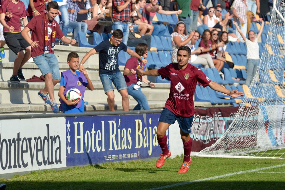 Borjas celebra la consecución del segundo gol frente al Tudelano en Pasarón