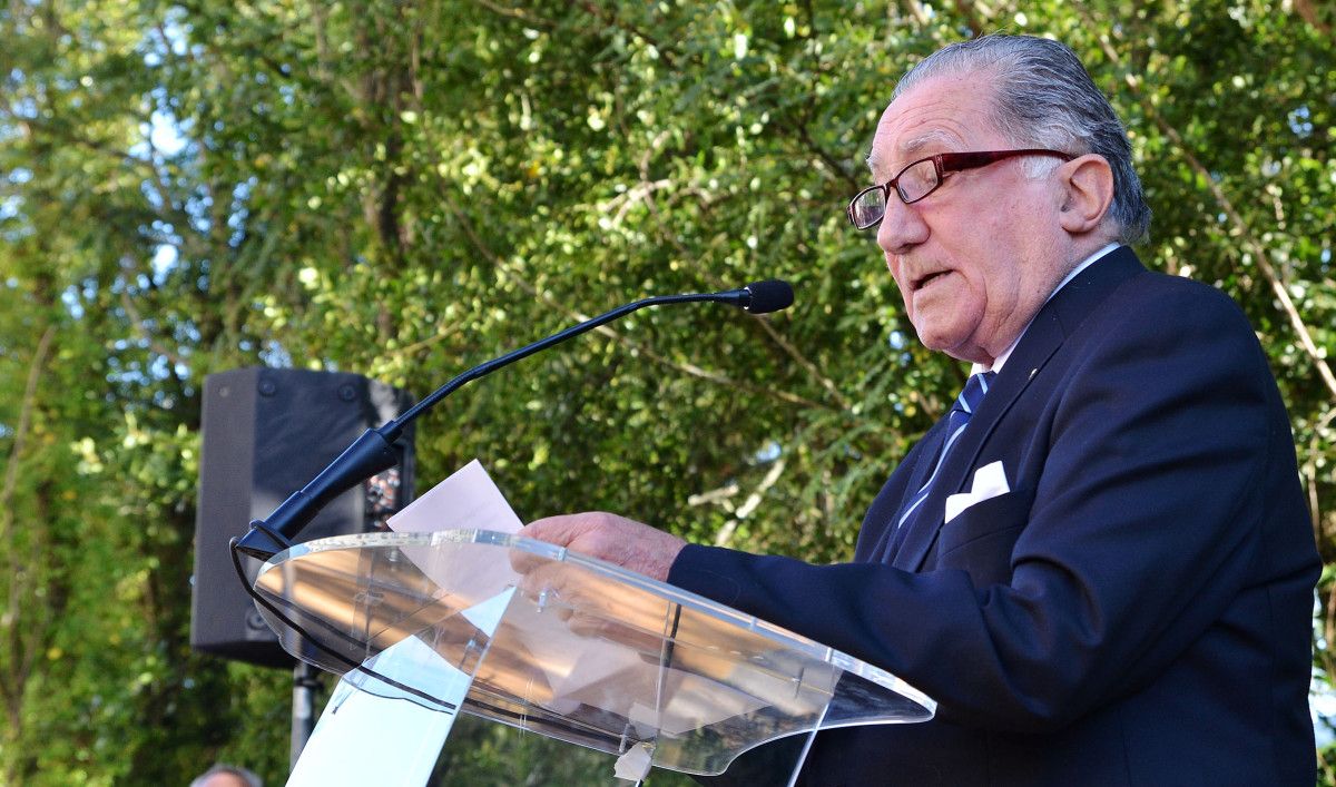 José Ángel Fernández Arruti, en la inauguración de la Avenida Josefina Arruti