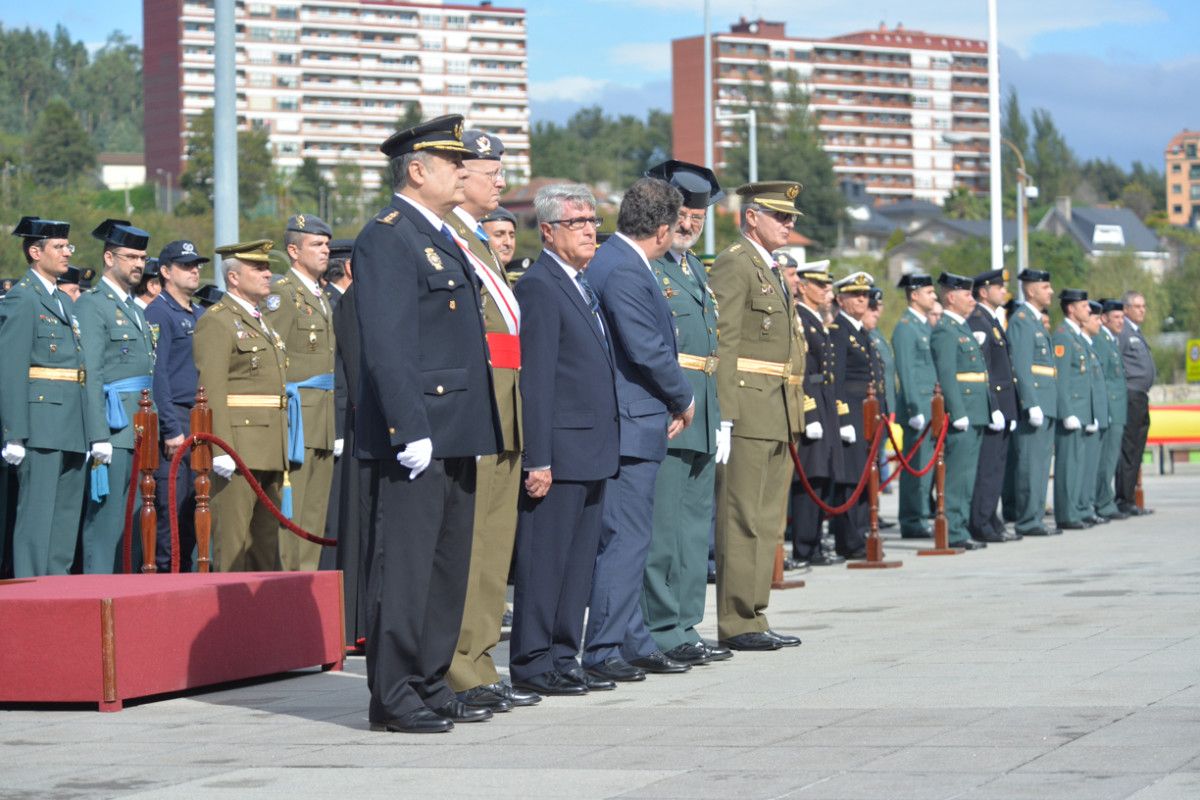 Acto na comandancia da Garda Civil o 12 de outubro de 2015