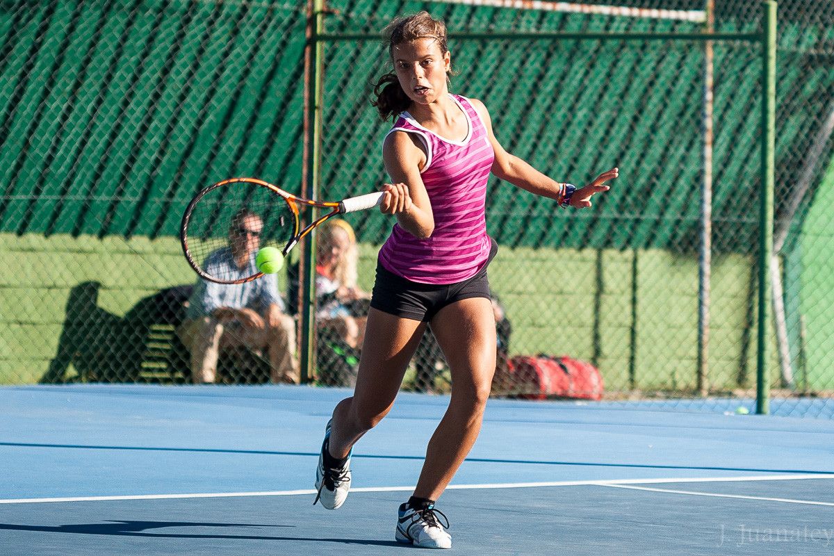 Celia Montero durante uno de los partidos del IV Torneo Internacional ITF de Tenis