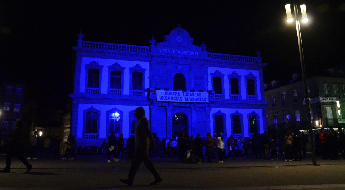 El antiguo edificio del Concello y el Pazo Provincial se unen al Día Mundial de la Diabetes