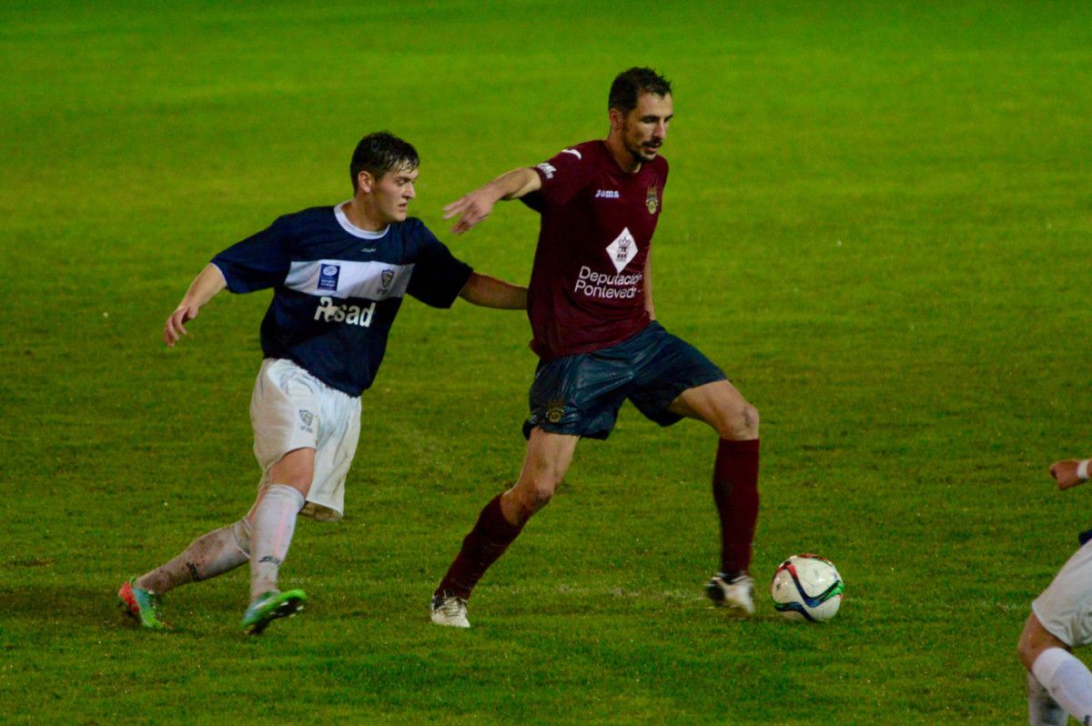 Partido de Copa Federación entre Pontevedra y Marino de Luanco en Pasarón