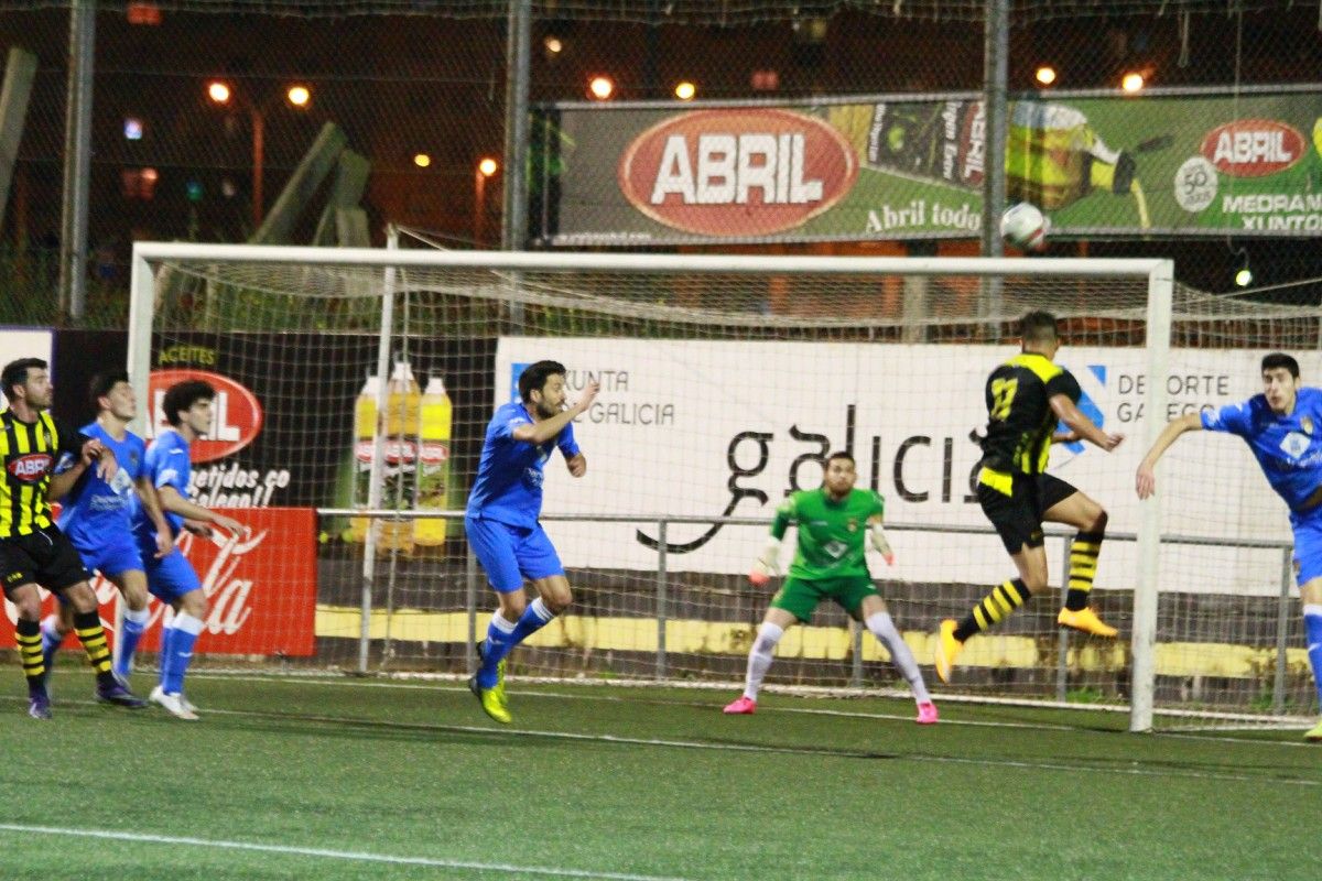 Partido de Copa Federación entre Rápido de Bouzas y Pontevedra en el Baltasar Pujales