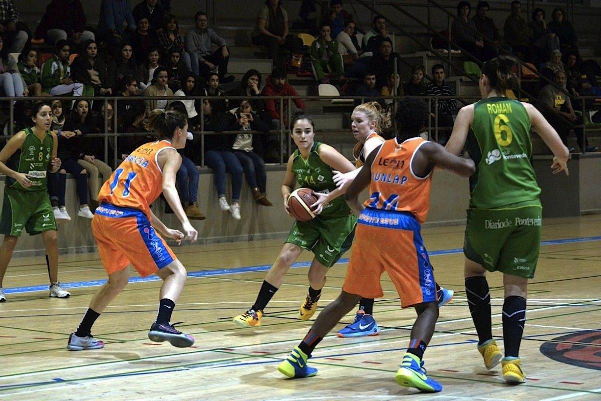 Cristina Díaz-Pache en el partido entre Arxil y León en el CGTD