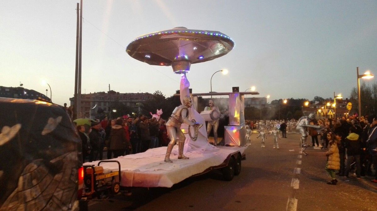 Desfile del Carnaval 2016 en Sanxenxo