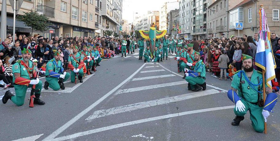 Comparsa 'Vamos a Todo' durante el desfile de Carnaval