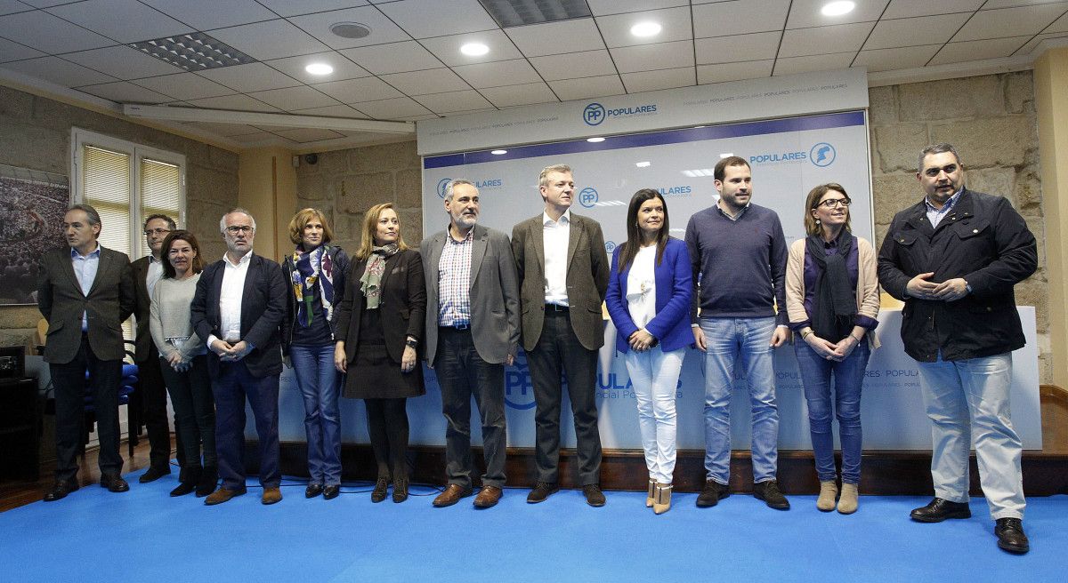 Alfonso Rueda, presidente provincial del PP, con su equipo