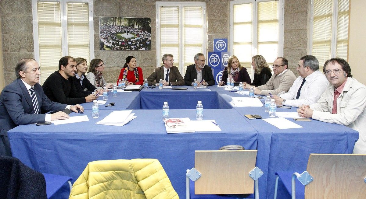 Reunión de Alfonso Rueda con los diputados provinciales del PP