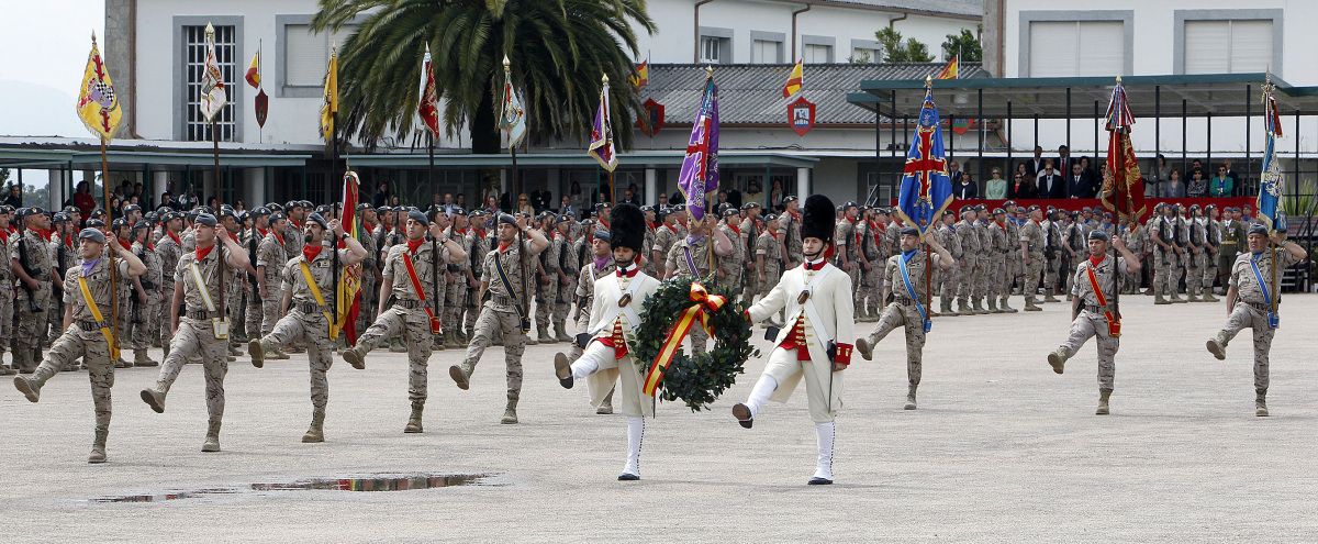 Homenaje a los caídos celebrado en la base General Morillo con motivo del XLVII aniversario de la Brilat