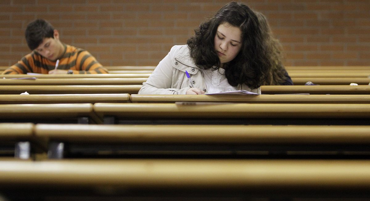 Primer día de los exámenes de Selectividad 2013 en la facultad de Ciencias Sociais