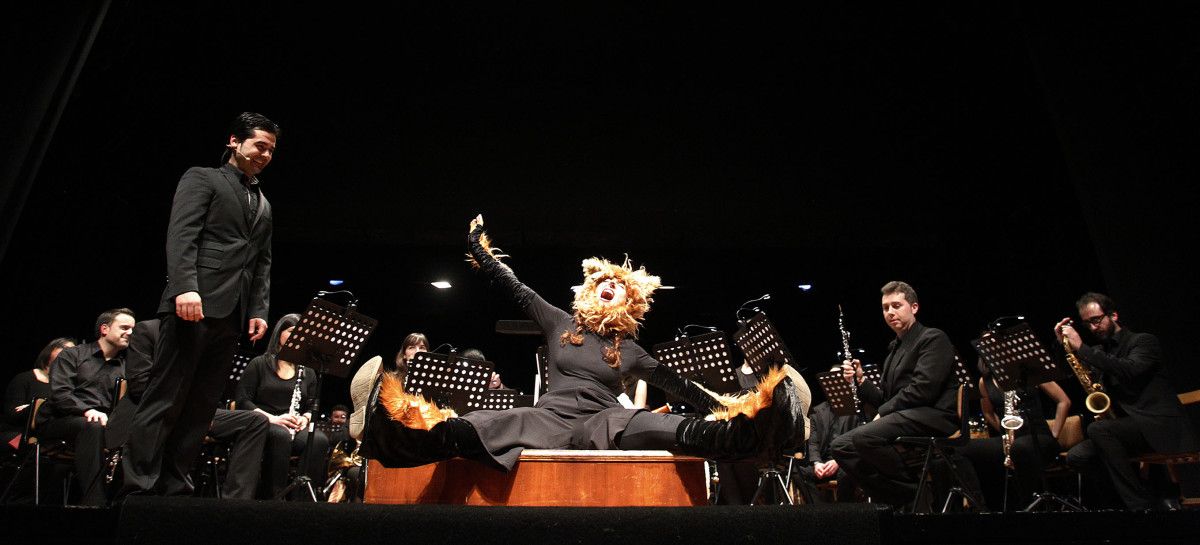 Representación del espectáculo "A sinfonía das fábulas" en el Teatro Principal