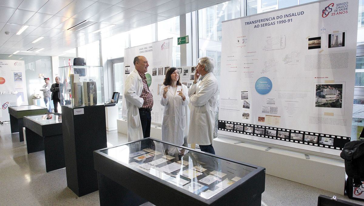 Exposición en el Centro de Salud de A Parda sobre 25 años del SERGAS 