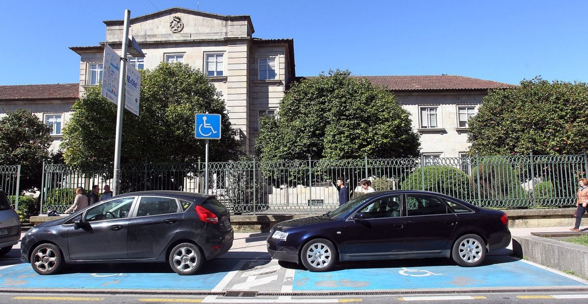 Estacionamiento reservado para personas con discapacidad