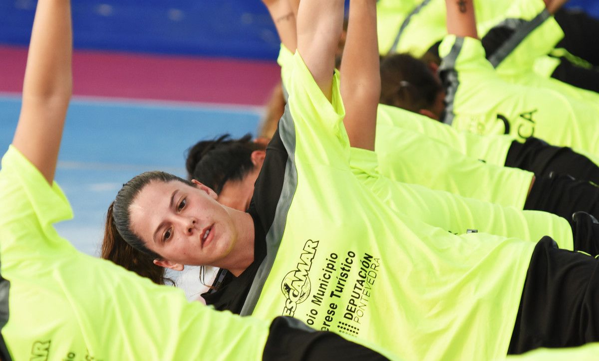 Silvia Aguete entrenando con el Poio Pescamar