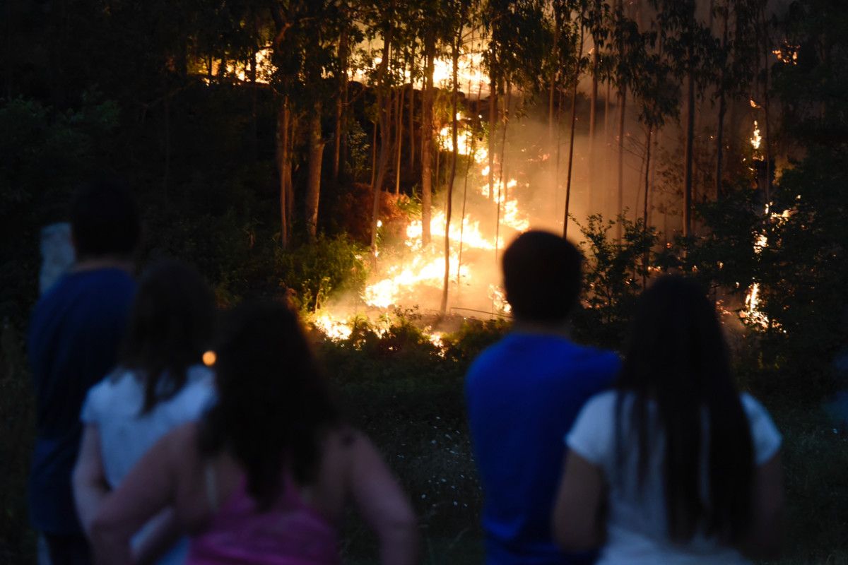 Incendio en el lugar de Acevedo en Ponte Sampaio