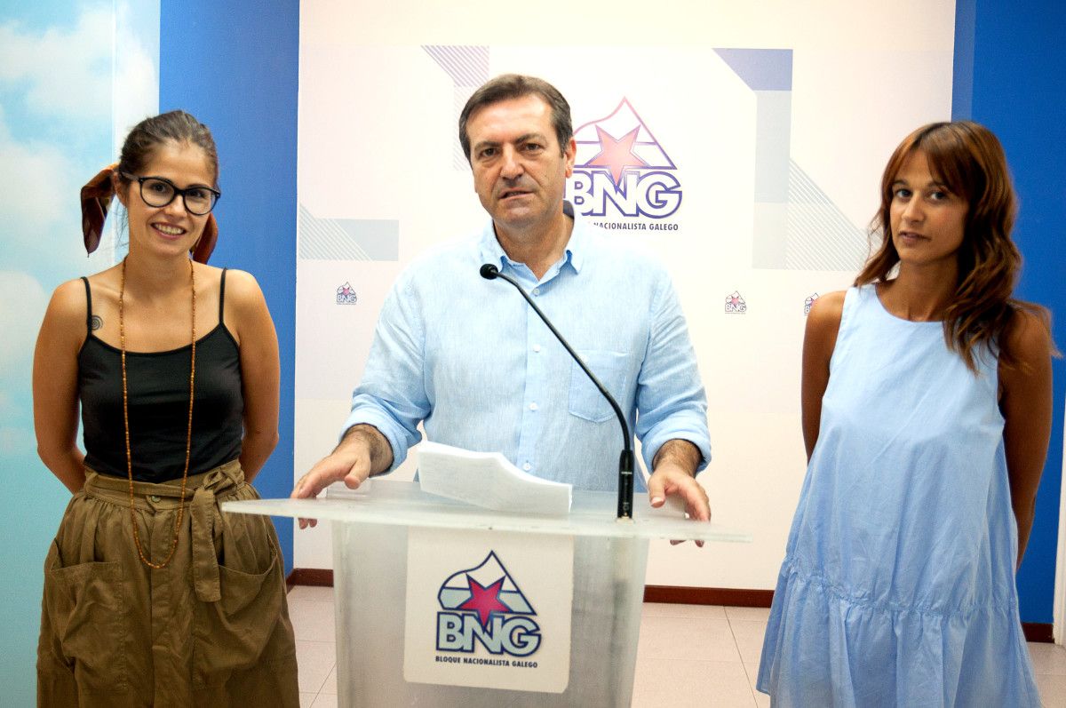 Anabel Gulías, Luis Bará y Olalla Obelleiro, integrantes de la candidatura del BNG a la Xunta