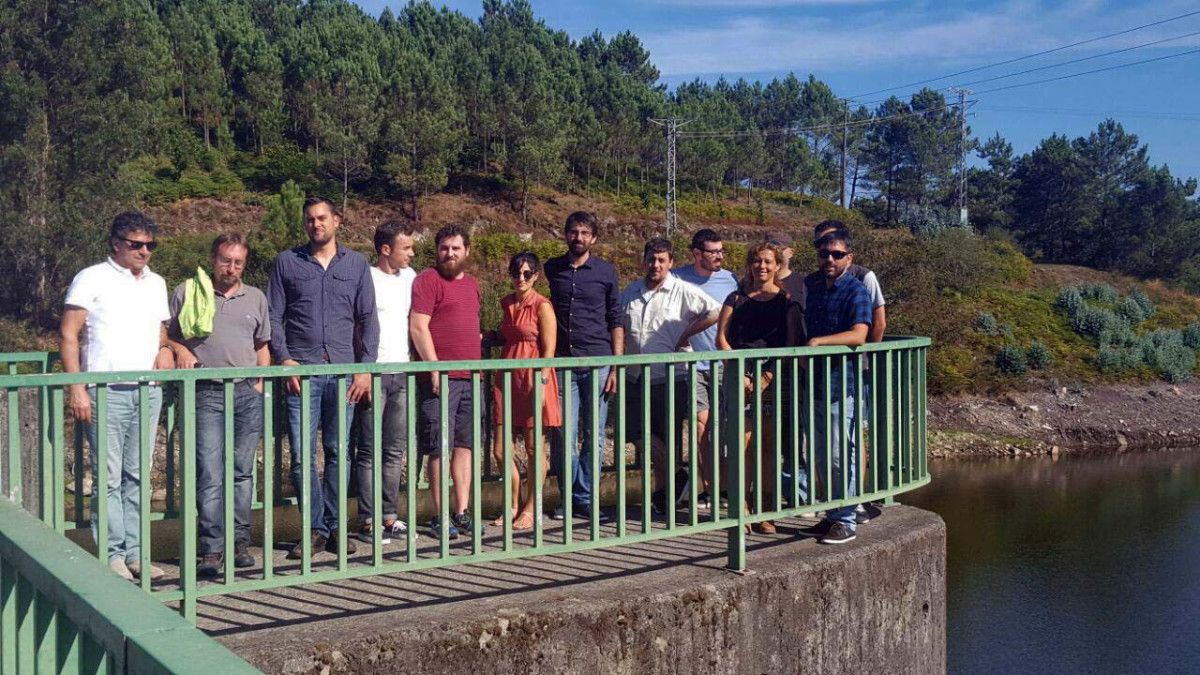 Visita de los candidatos de En Marea al embalse del Umia