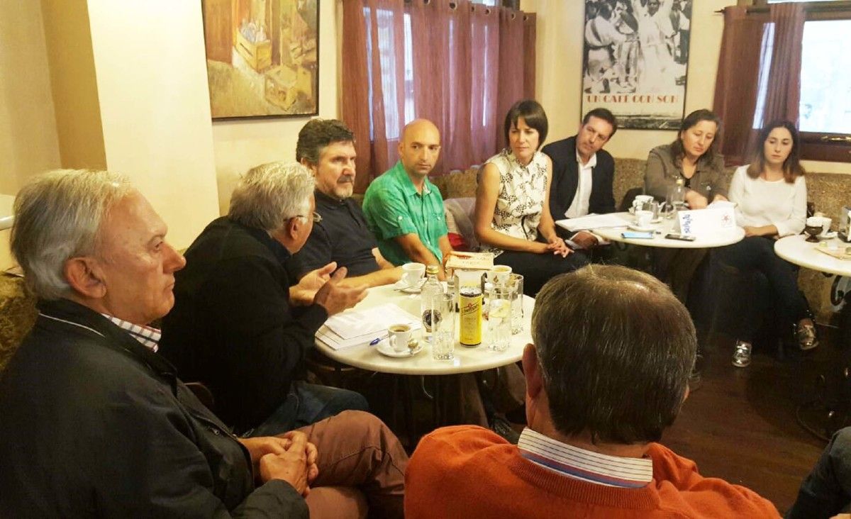 Reunión de Ana Pontón y Luis Bará con representantes del sector cultural