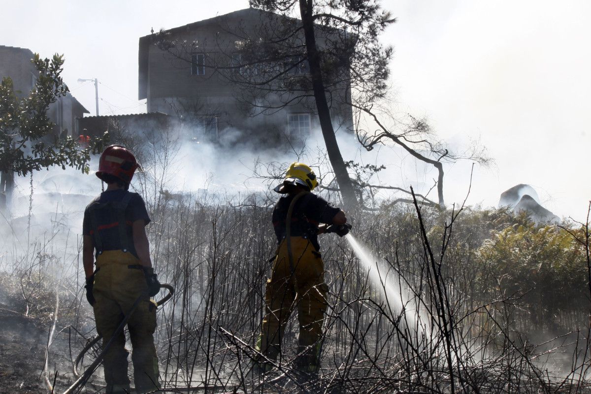 Incendio declarado en Cornazo, Vilagarcía