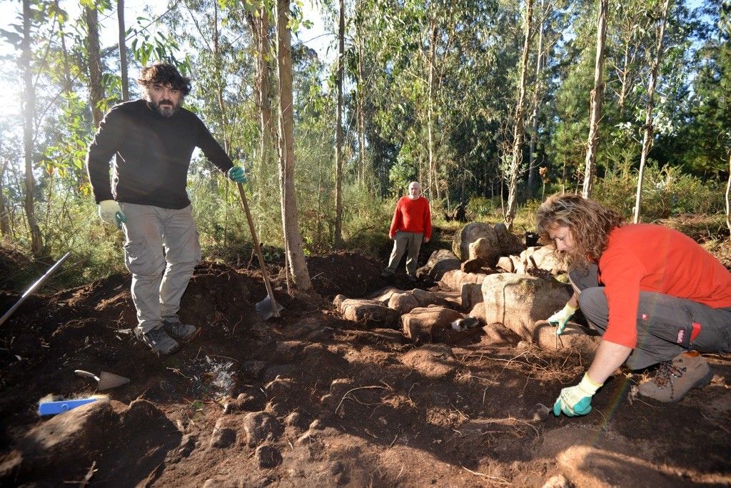 Intervención arqueolóxica en Salcedo