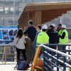 Visita dos operarios ás obras da ponte da Barca