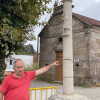 Eulogio Sartier sinala os danos do cruceiro de San Amaro 