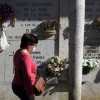 Visitantes en el cementerio de San Mauro tras su reapertura