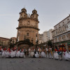 Danza de Reis de la Asociación Cultural Trépia en la plaza de la Peregrina
